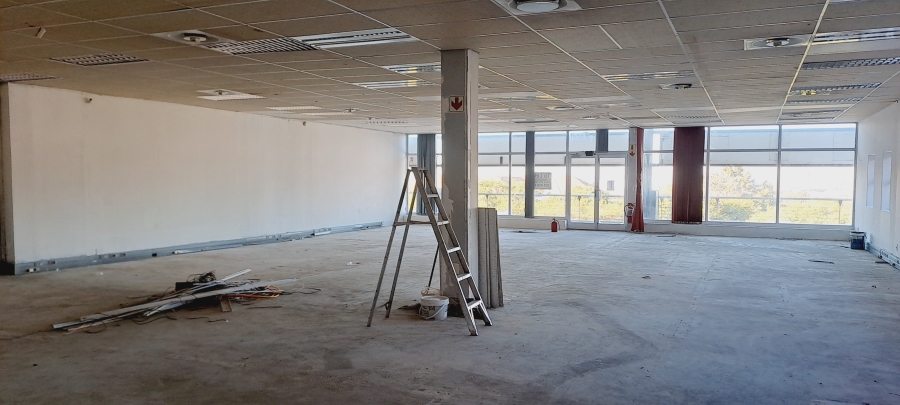 To Let commercial Property for Rent in Bo Oakdale Western Cape